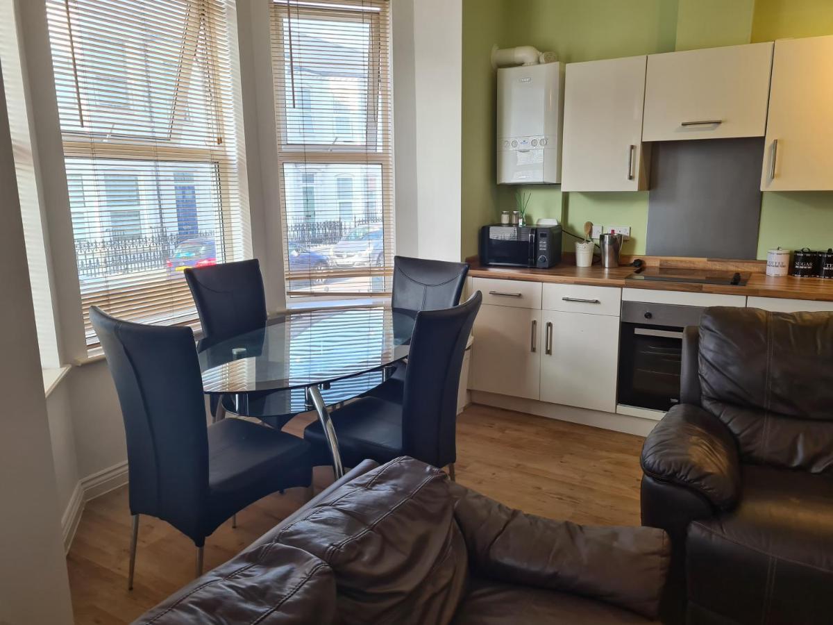 Yarmouth Apartments, Street Permit Parking, Close To Everything, Beach, Pier, Free Wifi Great Yarmouth Extérieur photo