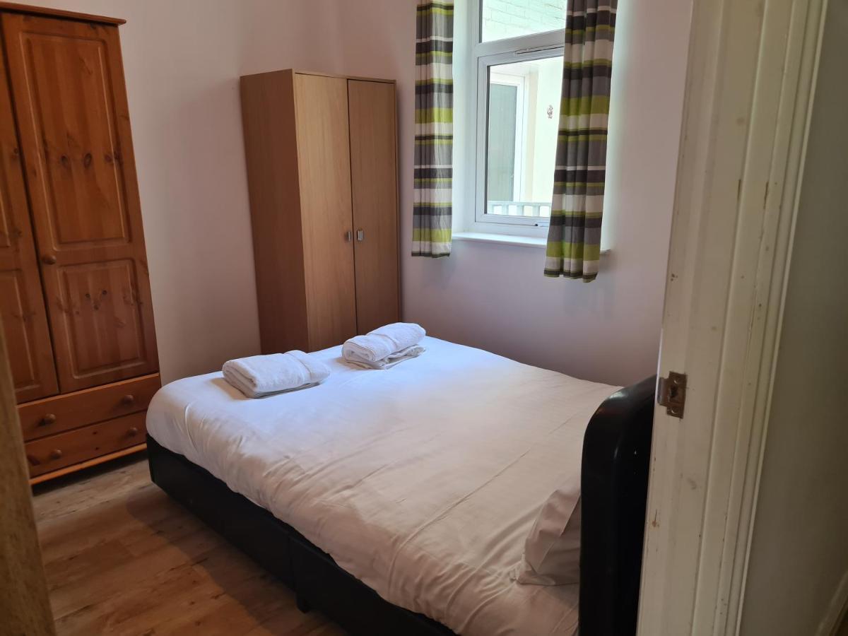 Yarmouth Apartments, Street Permit Parking, Close To Everything, Beach, Pier, Free Wifi Great Yarmouth Chambre photo