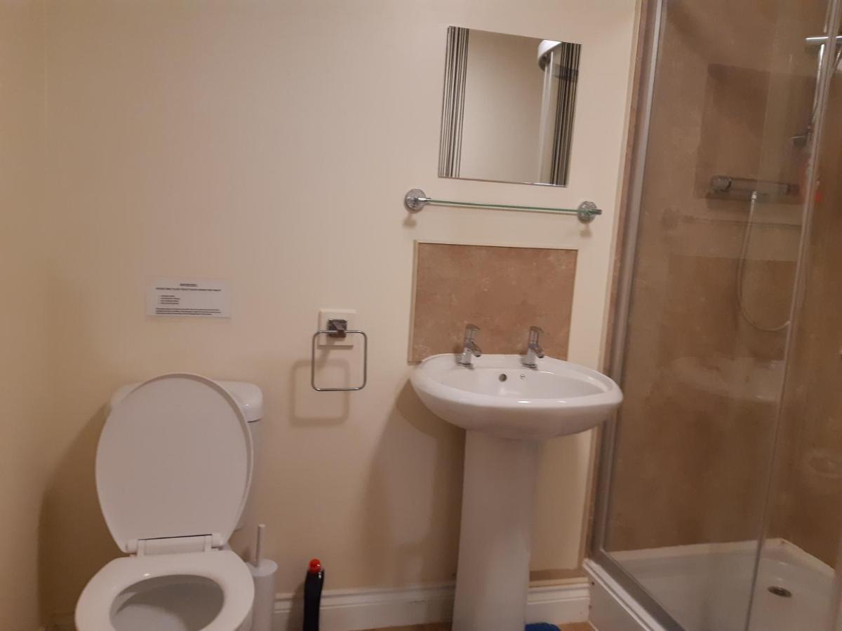 Yarmouth Apartments, Street Permit Parking, Close To Everything, Beach, Pier, Free Wifi Great Yarmouth Chambre photo