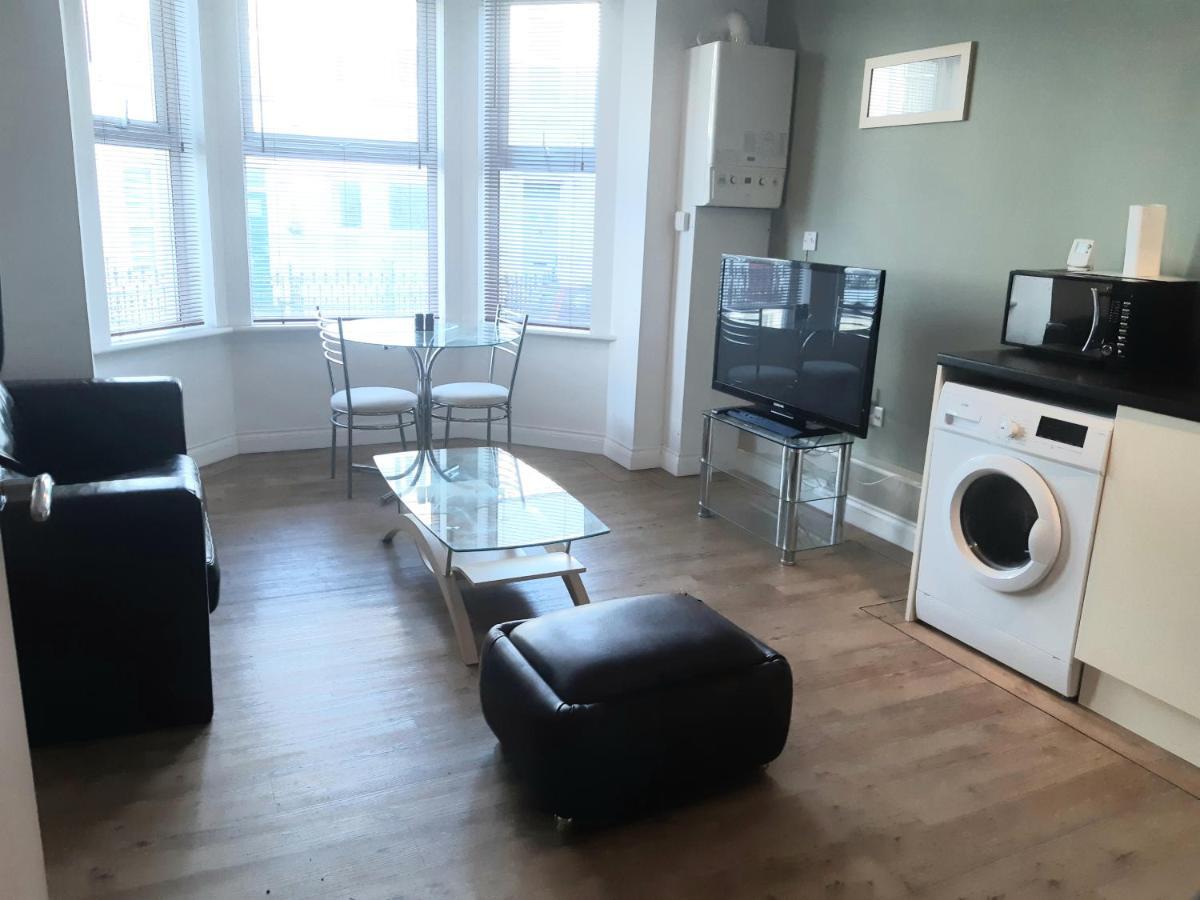 Yarmouth Apartments, Street Permit Parking, Close To Everything, Beach, Pier, Free Wifi Great Yarmouth Chambre photo